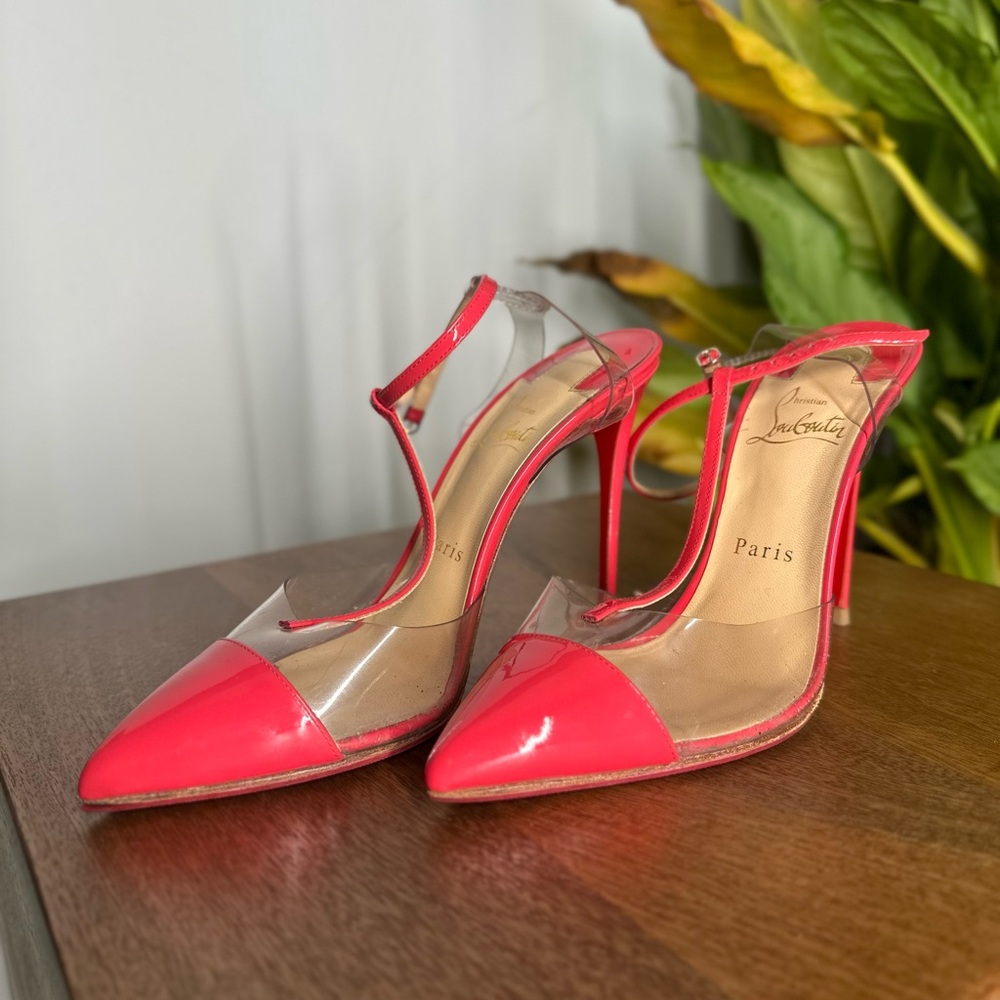Christian Louboutin Nosy patent leather hot pink